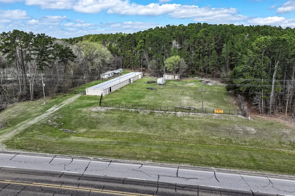 5701 Highway 190 W Point Blank TX 77364