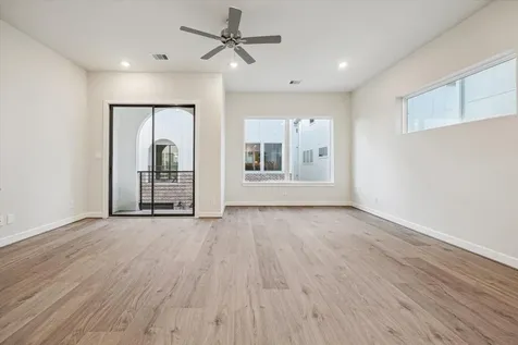 3067 Hicks Street Houston TX 77007