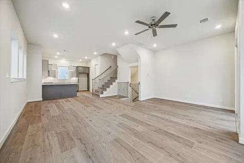 3067 Hicks Street Houston TX 77007
