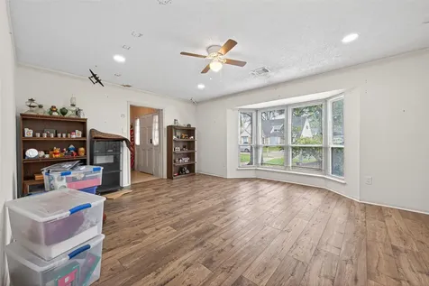 5918 Lodge Creek Drive Houston TX 77066