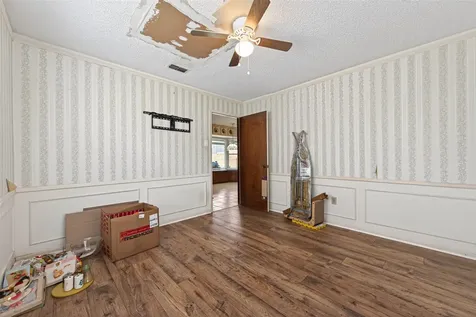 5918 Lodge Creek Drive Houston TX 77066