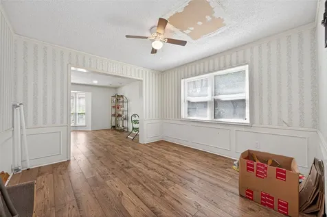 5918 Lodge Creek Drive Houston TX 77066