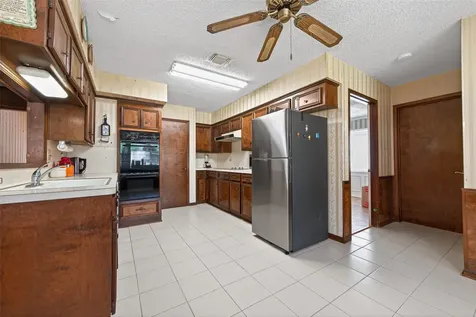 5918 Lodge Creek Drive Houston TX 77066