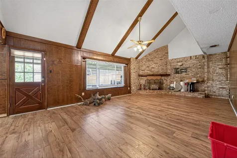5918 Lodge Creek Drive Houston TX 77066
