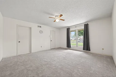 5918 Lodge Creek Drive Houston TX 77066