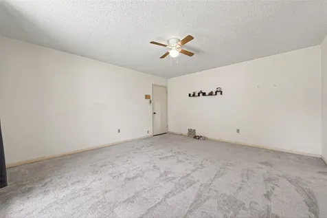 5918 Lodge Creek Drive Houston TX 77066