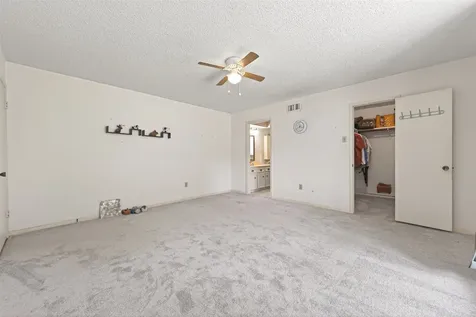 5918 Lodge Creek Drive Houston TX 77066