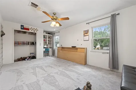 5918 Lodge Creek Drive Houston TX 77066