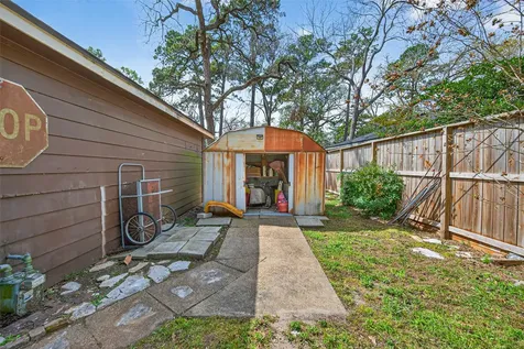 5918 Lodge Creek Drive Houston TX 77066