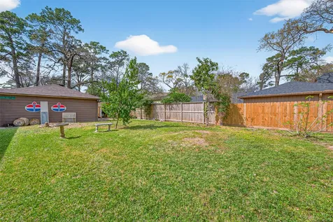 5918 Lodge Creek Drive Houston TX 77066