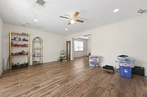 5918 Lodge Creek Drive Houston TX 77066