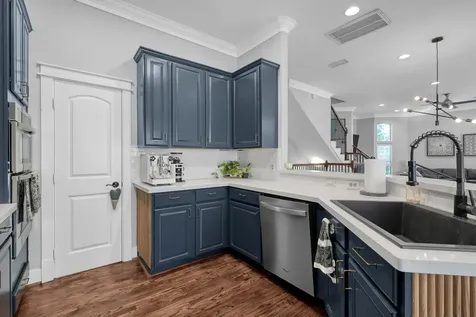 1328 W 23rd Street A Houston TX 77008