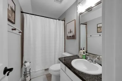 1328 W 23rd Street A Houston TX 77008