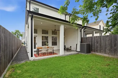 510 E 28th Street Houston TX 77008