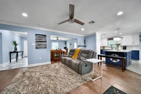 2668 S Woodloch Street Woodloch TX 77385