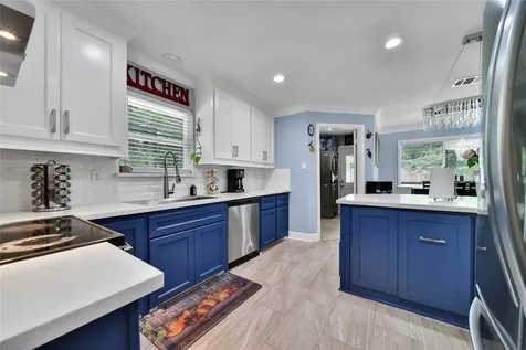 2668 S Woodloch Street Woodloch TX 77385
