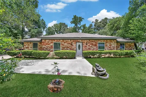 2668 S Woodloch Street Woodloch TX 77385