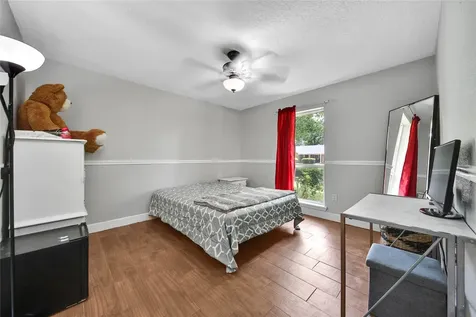 2668 S Woodloch Street Woodloch TX 77385