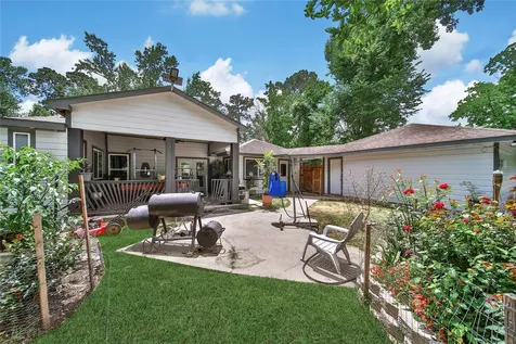2668 S Woodloch Street Woodloch TX 77385