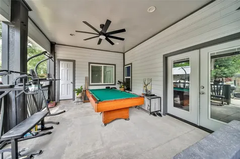 2668 S Woodloch Street Woodloch TX 77385
