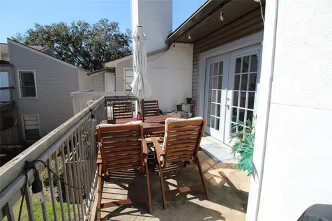 9707 Richmond Avenue 104 Houston TX 77042