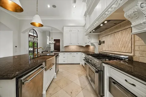 310 Tynebridge Lane Houston TX 77024