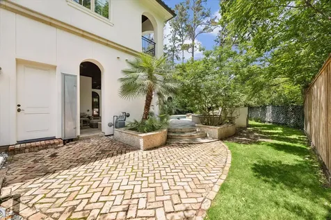 310 Tynebridge Lane Houston TX 77024