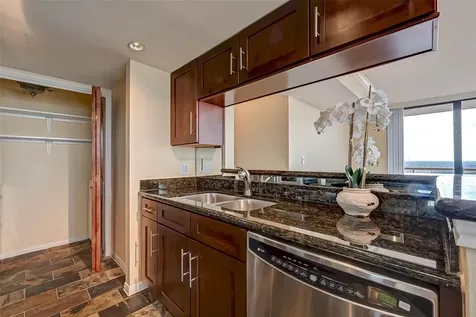 3525 Sage Road 1703 Houston TX 77056