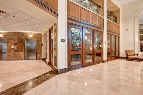 3525 Sage Road 1703 Houston TX 77056
