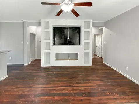 10307 Solitude Way Houston TX 77044