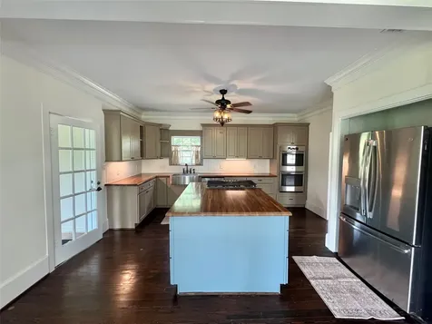 27 Cotton Bayou Circle Cove TX 77523
