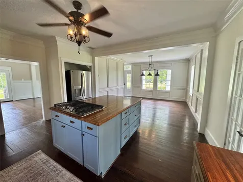 27 Cotton Bayou Circle Cove TX 77523