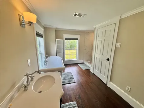 27 Cotton Bayou Circle Cove TX 77523