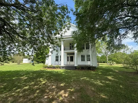 27 Cotton Bayou Circle Cove TX 77523