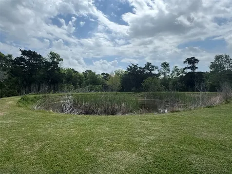 27 Cotton Bayou Circle Cove TX 77523