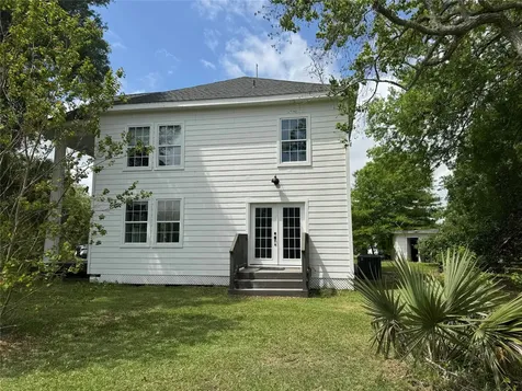 27 Cotton Bayou Circle Cove TX 77523
