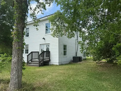 27 Cotton Bayou Circle Cove TX 77523