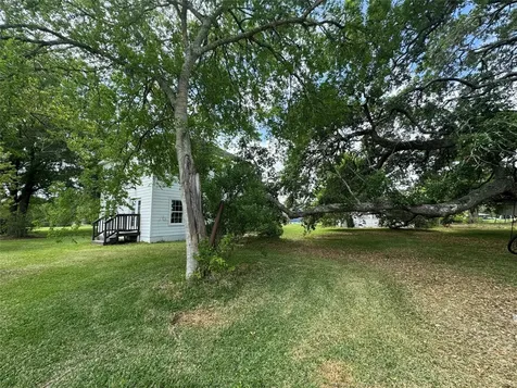 27 Cotton Bayou Circle Cove TX 77523