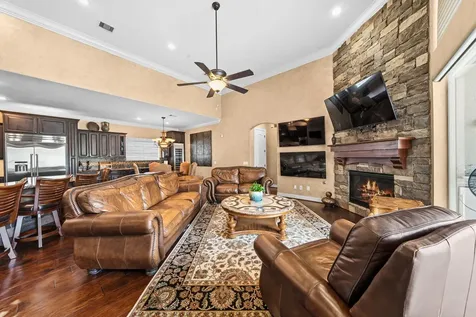 5127 Wheaton Park Drive Sugar Land TX 77479