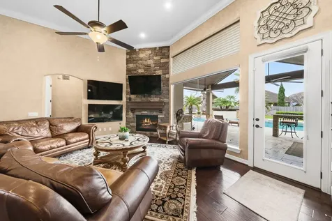 5127 Wheaton Park Drive Sugar Land TX 77479