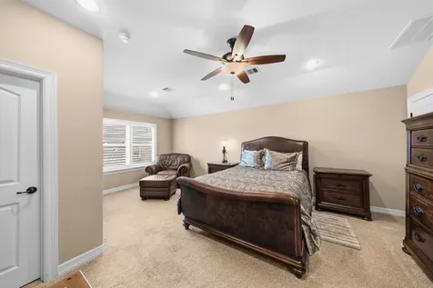 5127 Wheaton Park Drive Sugar Land TX 77479