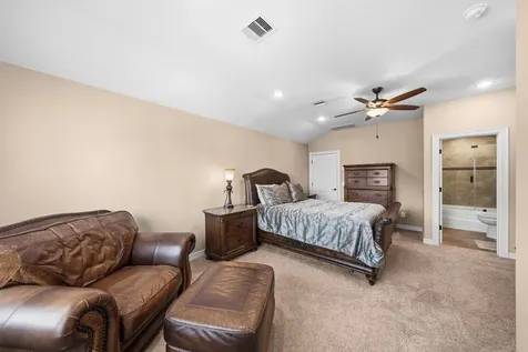 5127 Wheaton Park Drive Sugar Land TX 77479