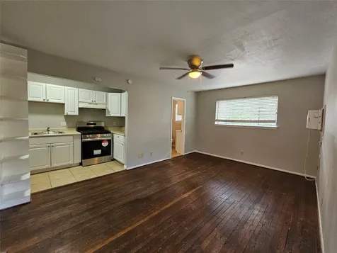 1806 W Main Street 8 Houston TX 77098