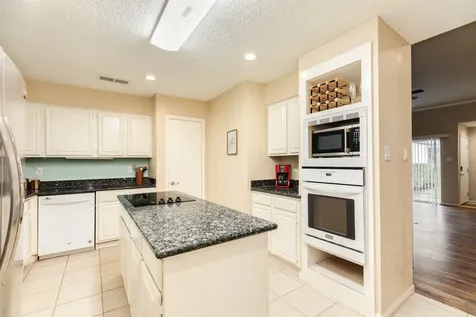 1808 Veranda Drive West Columbia TX 77486