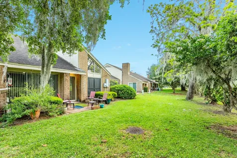1808 Veranda Drive West Columbia TX 77486