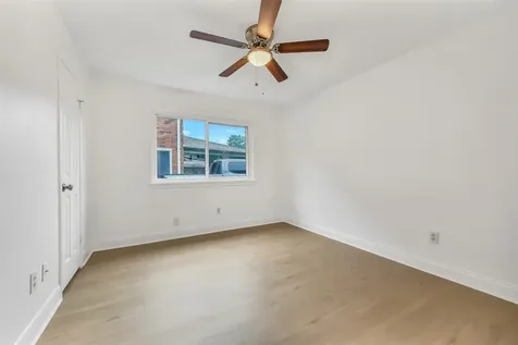 2105 Winged Foot Drive League City TX 77573