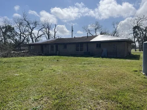 419 Lee Avenue Jones Creek TX 77541