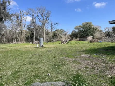 419 Lee Avenue Jones Creek TX 77541