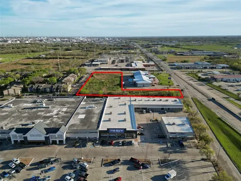 902 Highway 146 N Texas City TX 77590