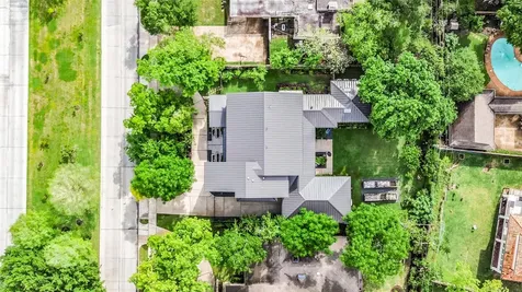 5015 S Braeswood Boulevard Houston TX 77096